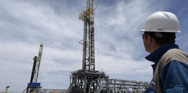 YPF subió 29 equipos en todo el país en los últimos días