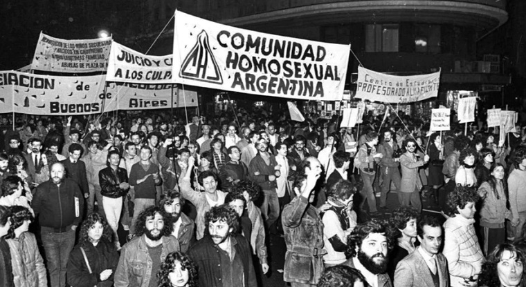 Comienzos del movimiento LGBTIQ+ y la primera Marcha del Orgullo en Argentina
